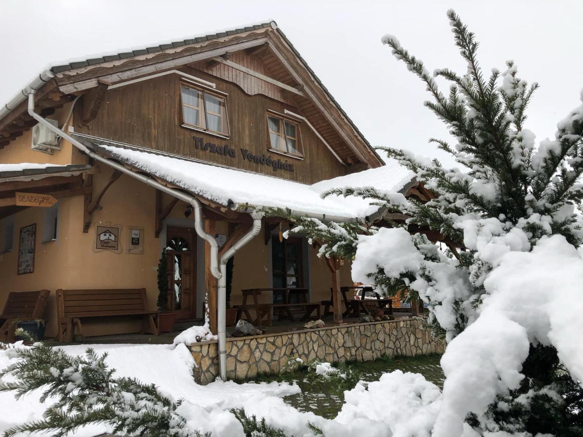 Tiszafa Vendégház Szentgal Exterior foto